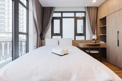 One-Bedroom Apartment — Westlake Emerald Suites